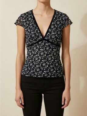 Tilly's Black Cap-Sleeve V-Neck Camisole with Blue and White Floral